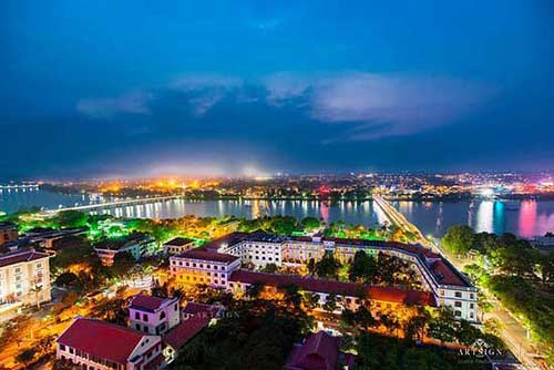 Da Nang to Hue transfer by private car - Car from Da Nang to Hue