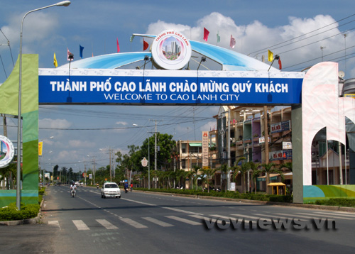 Transfer from Saigon to Cao Lanh by private car